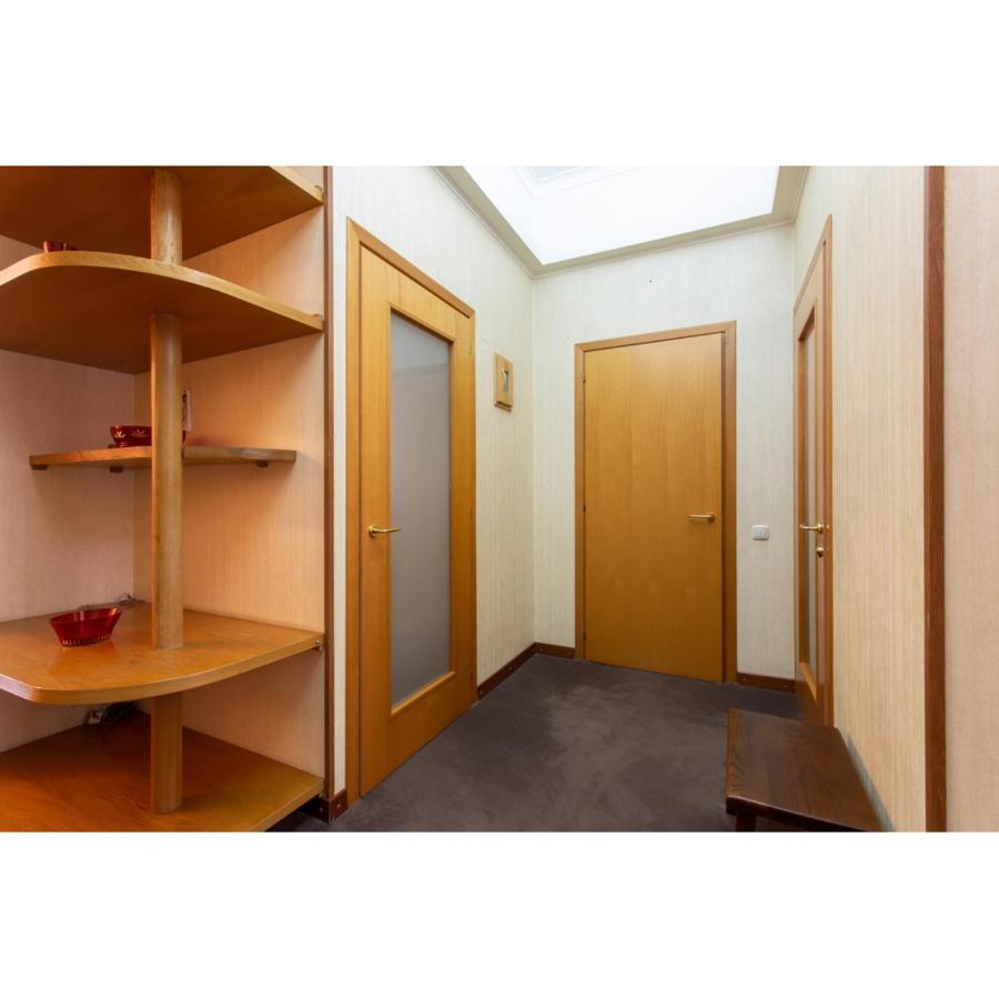 Cozy Apartment On Nezalezhnosti Avenue Kharkiv Exterior photo